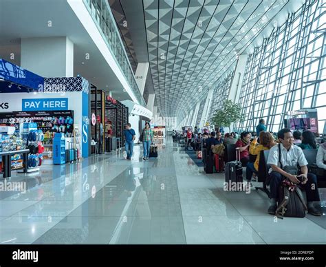 jakarta airport departures terminal 3